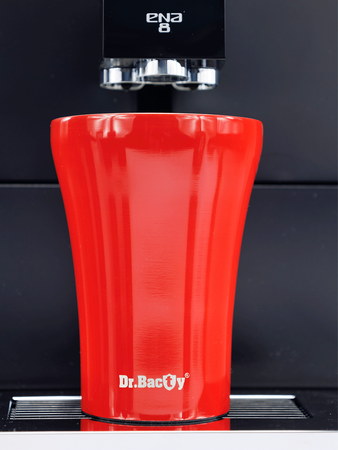 Dr.Bacty Apollo - Kubek termiczny do kawy - 227 ml - czerwony