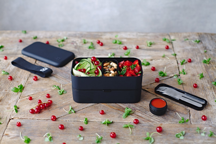 Monbento Pojemnik na sos Temple M Black Onyx