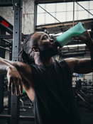 Contigo Shake&Go 2.0 - Shaker do odżywek - 820ml - błękitny