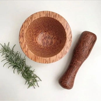 Moździerz i tłuczek z naturalnego drewna kokosowego
